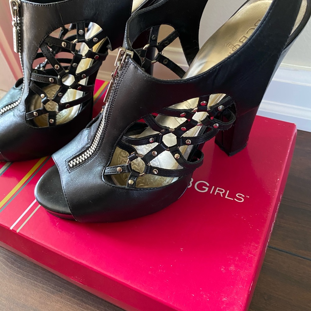 BCBG Black Platform Heels SZ 10